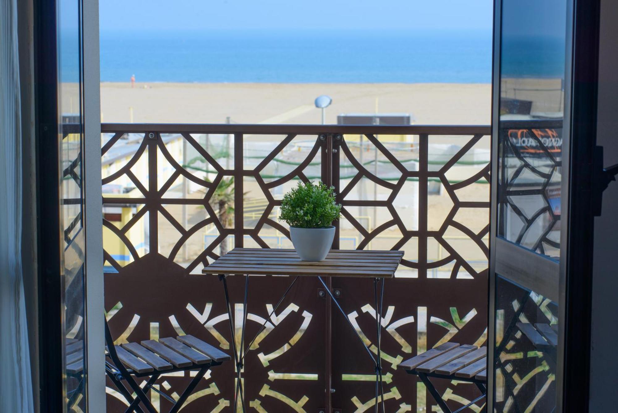 Hotel Nuova Medusa Rimini Eksteriør bilde